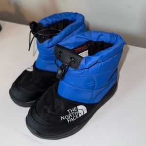 The North Face Childrens Snow Boots SIZE 1